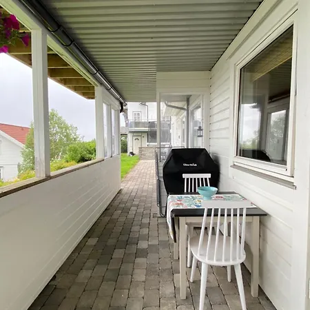Polar Cozy Apartment - With View And Free Parking Tromso Exterior photo