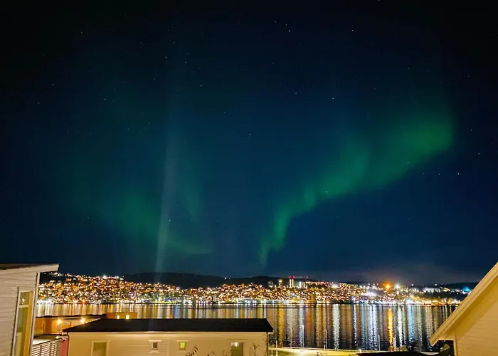 Polar Cozy Apartment - With View And Free Parking